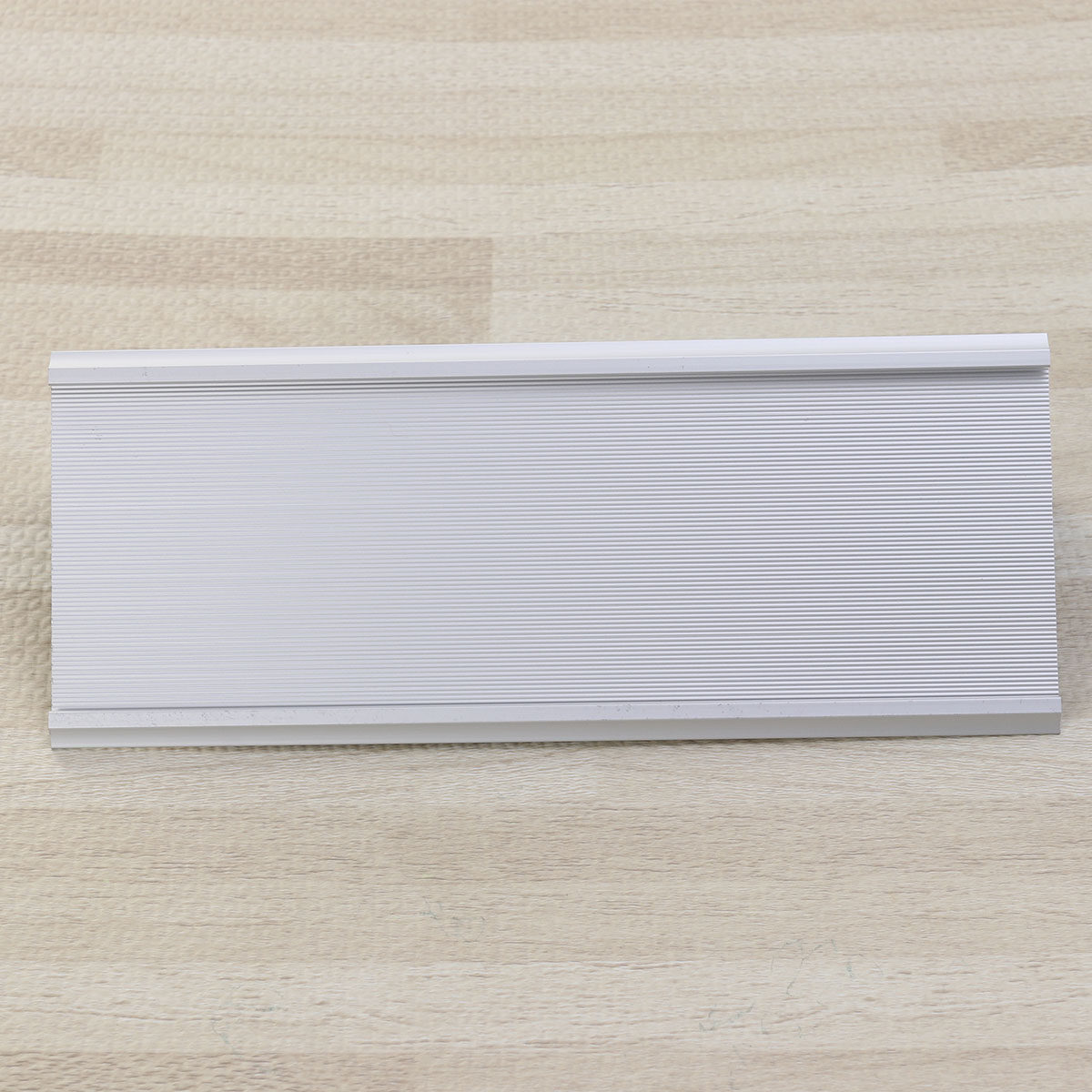 ที่วางนามบัตรอะลูมิเนียมรูปตัว - Desk Name Plate บทวิจารณ์และราคา